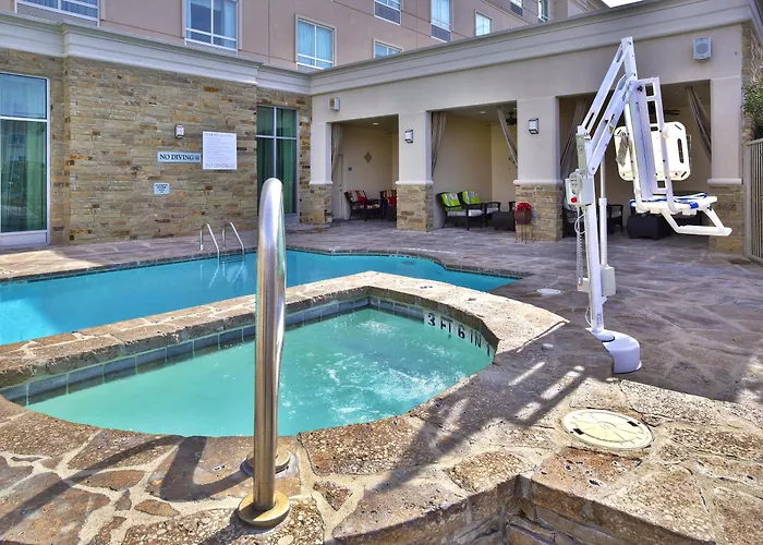 - Hood Area By Ihg 3*