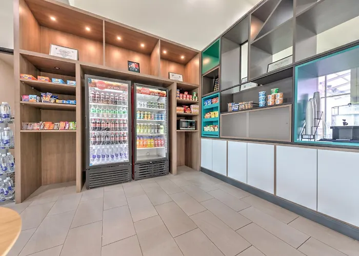 - Hood Area By Ihg Hotel 3*